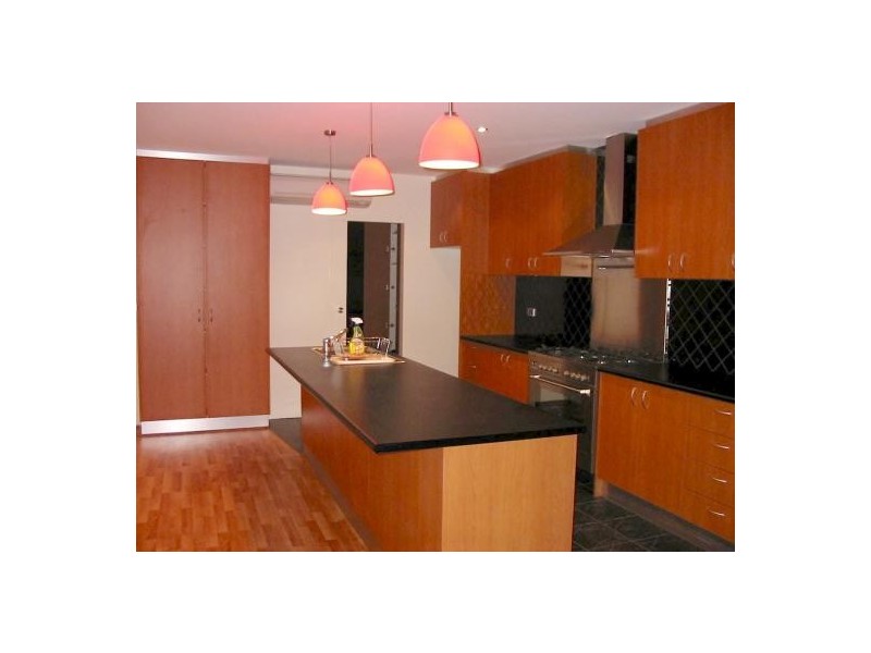 16 Cruikshank Street, Port Melbourne VIC 3207