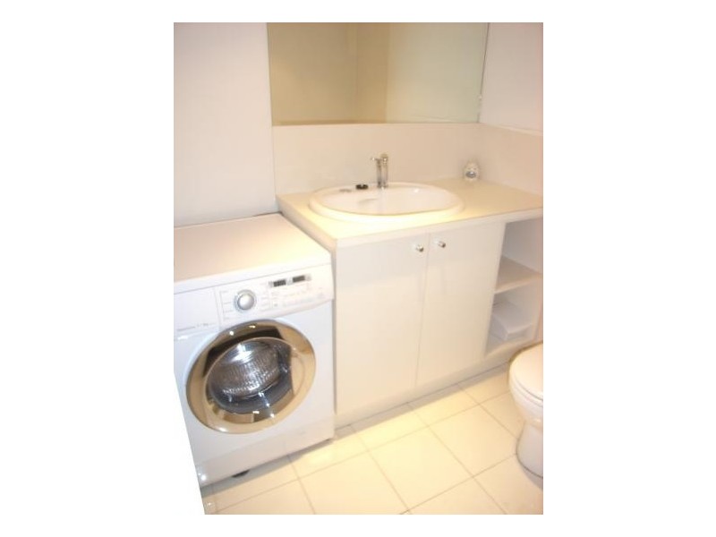 2/390 Russell Street, Melbourne VIC 3000