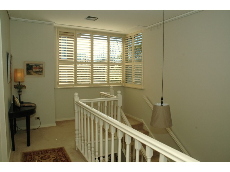 1/3 Wallace Ave, Toorak VIC 3142