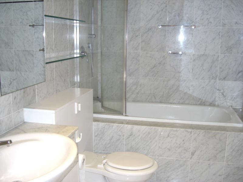 10/22 Dudley Street, Melbourne VIC 3000