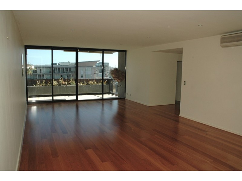 506/187 Graham Street, Port Melbourne VIC 3207