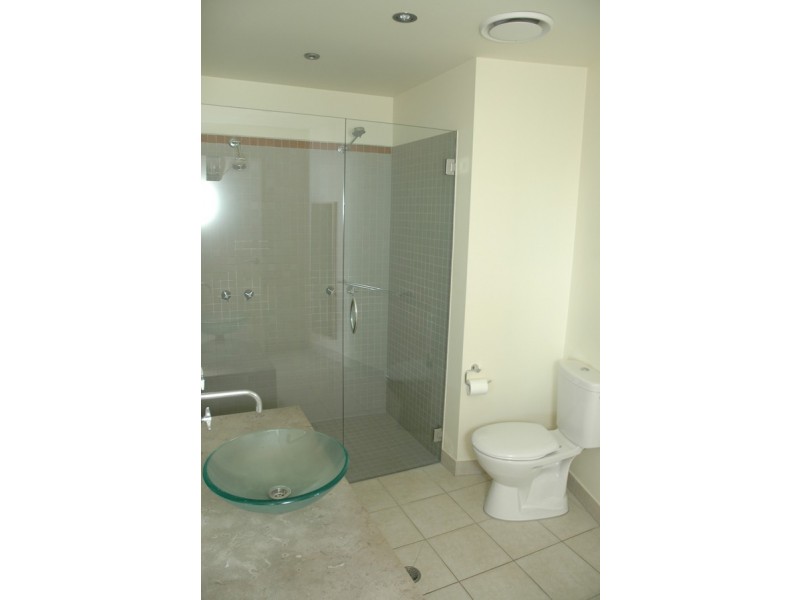 506/187 Graham Street, Port Melbourne VIC 3207