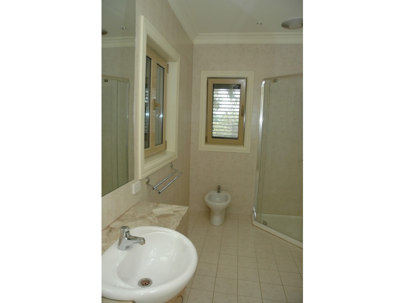 33a Turnbull Avenue, Toorak VIC 3142