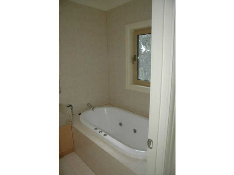 33a Turnbull Avenue, Toorak VIC 3142