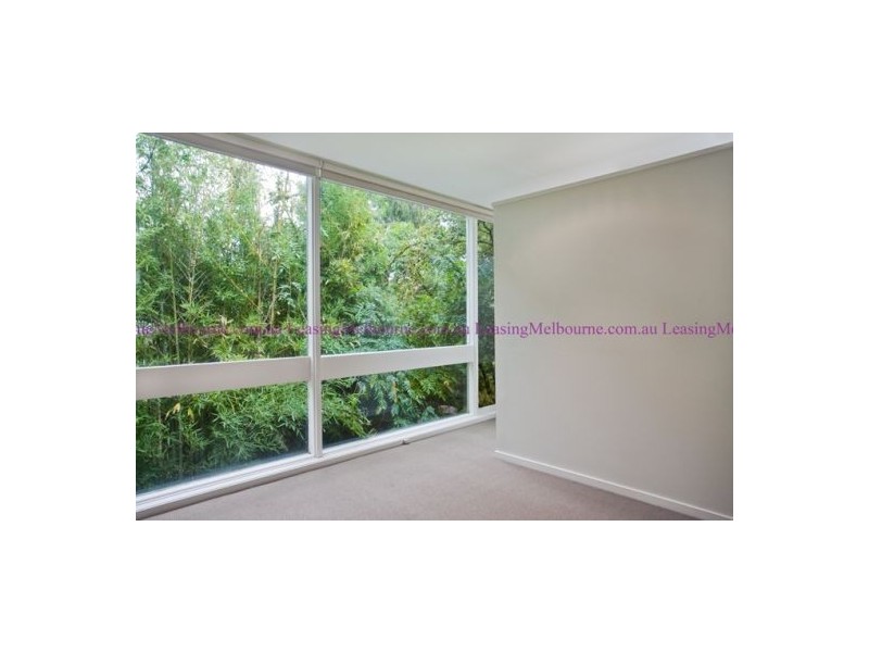 1/37A Canterbury Road, Toorak VIC 3142