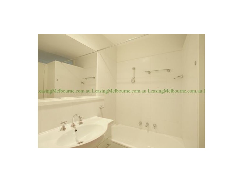 1/37A Canterbury Road, Toorak VIC 3142