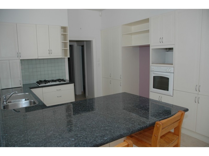 274  The Avenue, Parkville VIC 3052