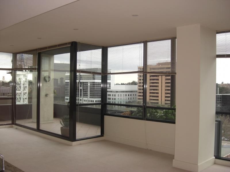 906/19 Queens Road, Melbourne VIC 3004