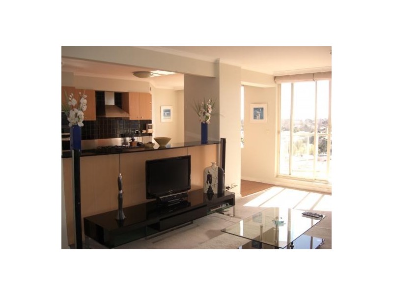 806/107 Beach Street, Port Melbourne VIC 3207