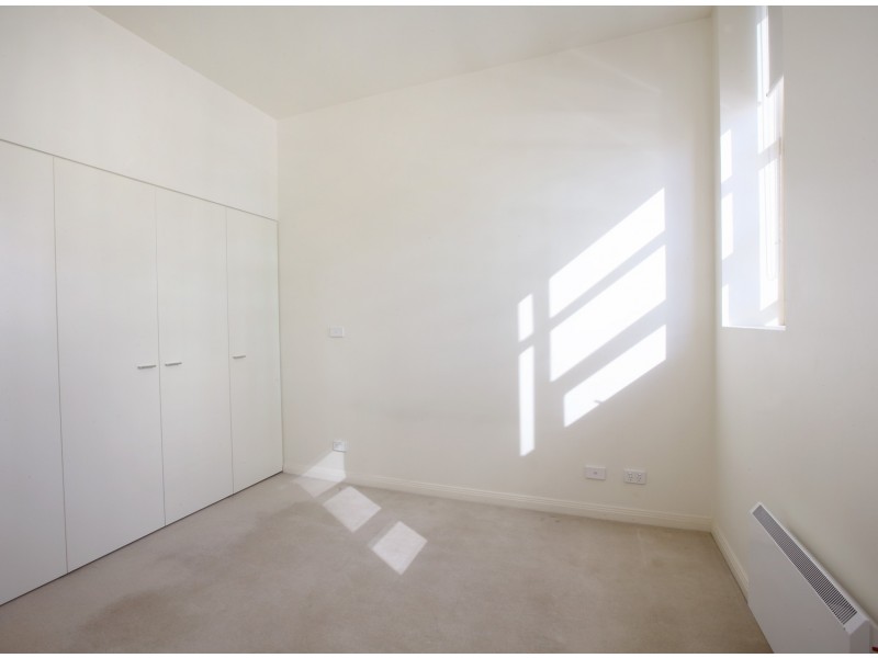 214D/68  La Trobe Street, Melbourne VIC 3000