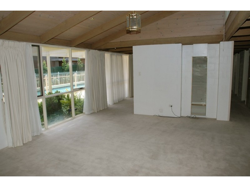 10 Alexandra Crescent, Surrey Hills VIC 3127