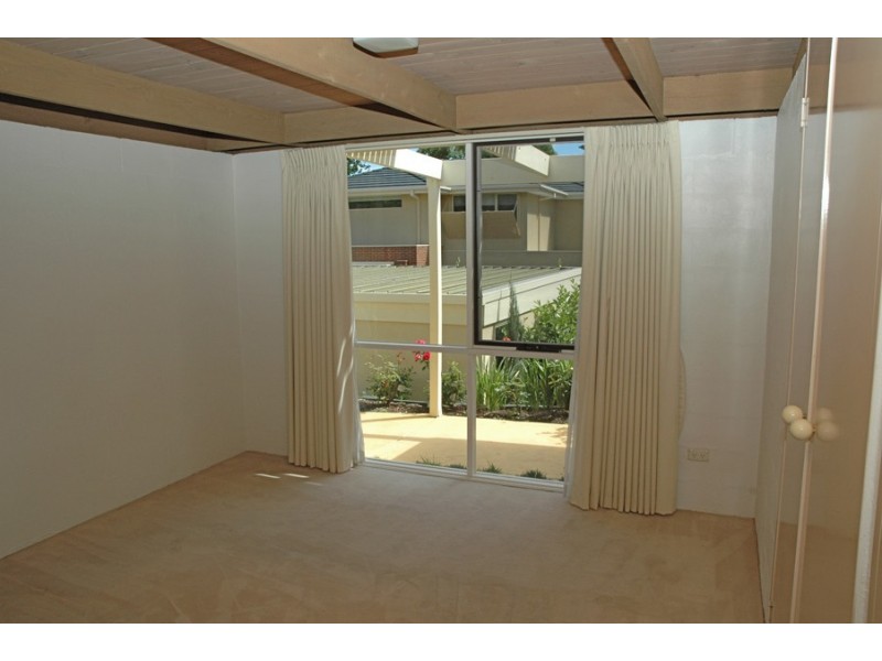 10 Alexandra Crescent, Surrey Hills VIC 3127