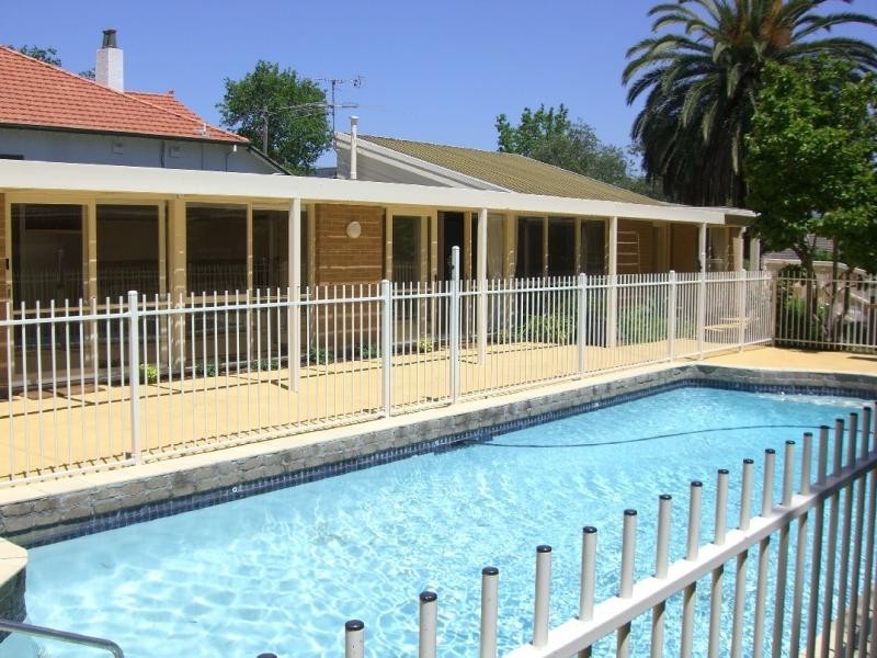 10 Alexandra Crescent, Surrey Hills VIC 3127