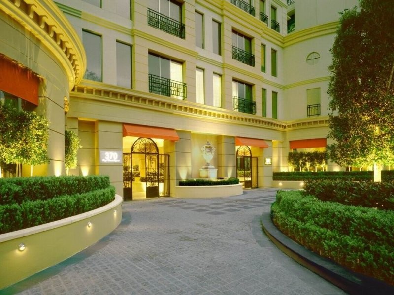 2205/368 St Kilda Road, Melbourne VIC 3000