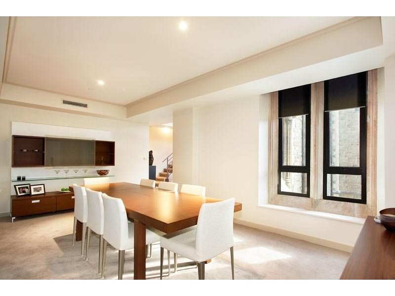 2/131 Hotham Street , East Melbourne VIC 3002