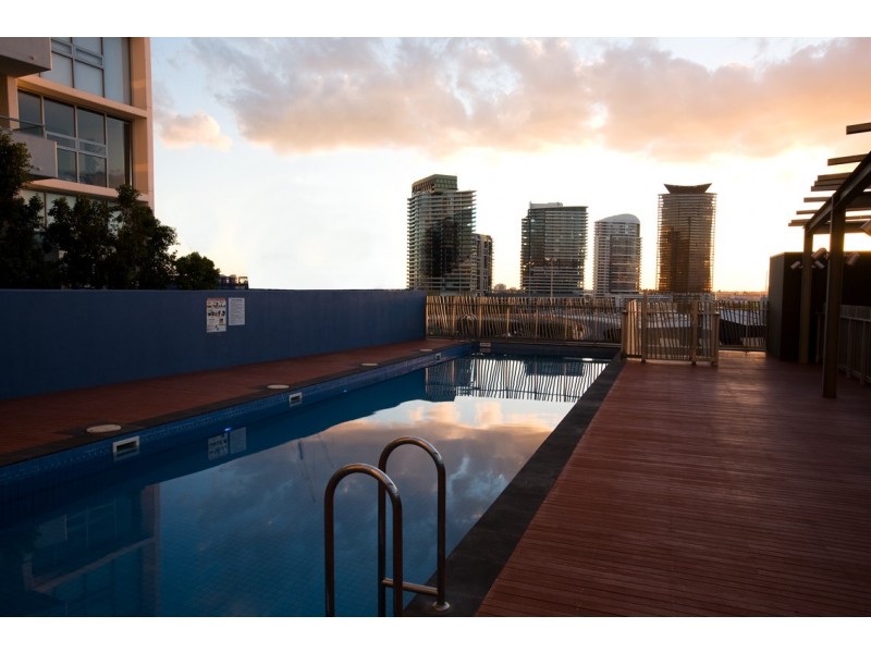 1803/8  McCrae Street, Docklands VIC 3008