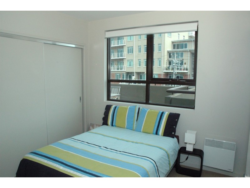 13/174 Esplanade East, Port Melbourne VIC 3207