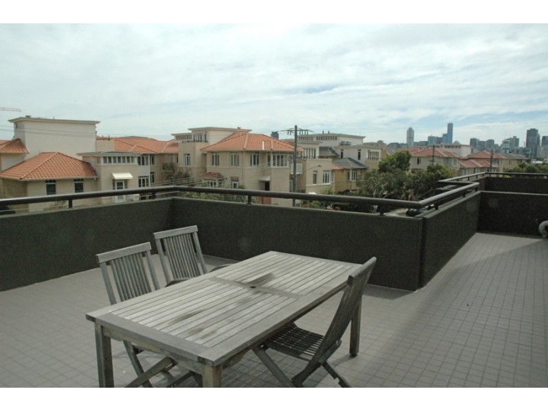 13/174 Esplanade East, Port Melbourne VIC 3207