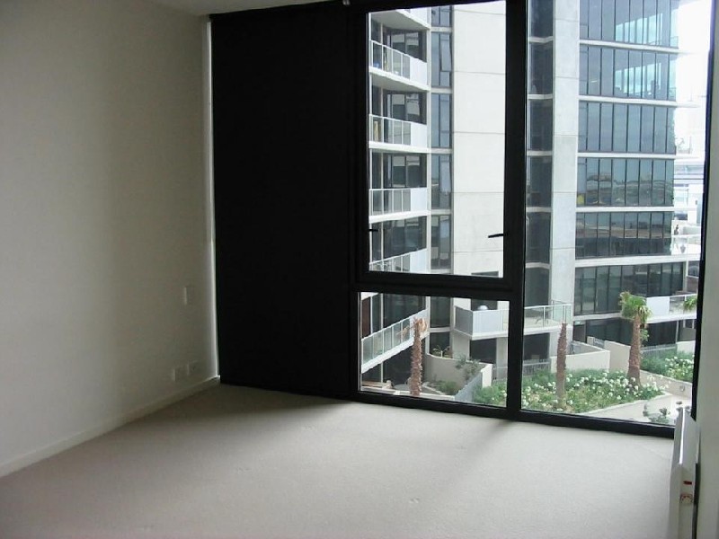 705/15 Caravel Lane, Docklands VIC 3008