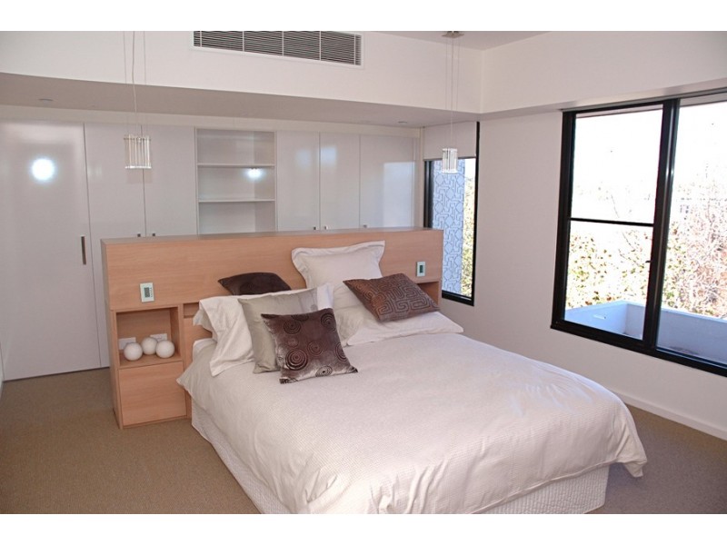 14/2A Tiuna Grove, Elwood VIC 3184