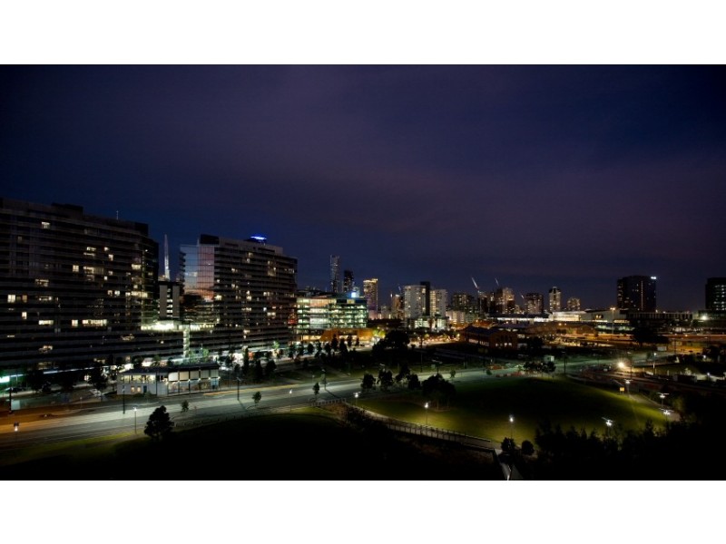 94/801 Bourke Street, Docklands VIC 3008