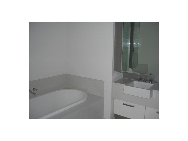 2202/70 Lorimer Street, Docklands VIC 3008