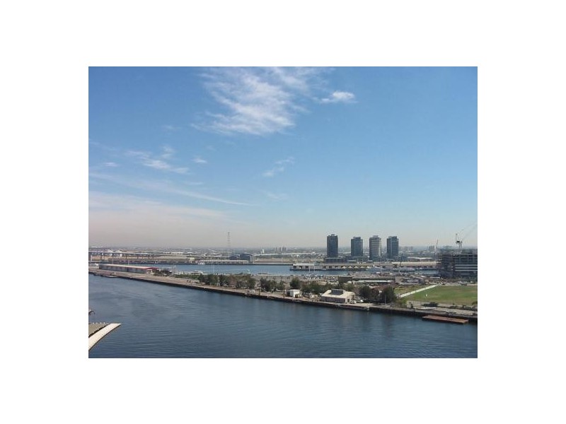 2202/70 Lorimer Street, Docklands VIC 3008