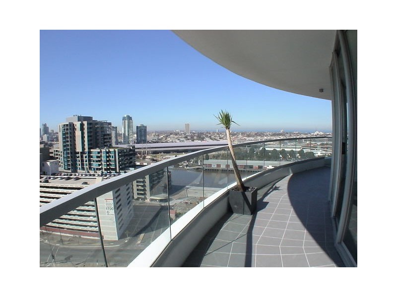 1005/8 McCrae, Docklands VIC 3008