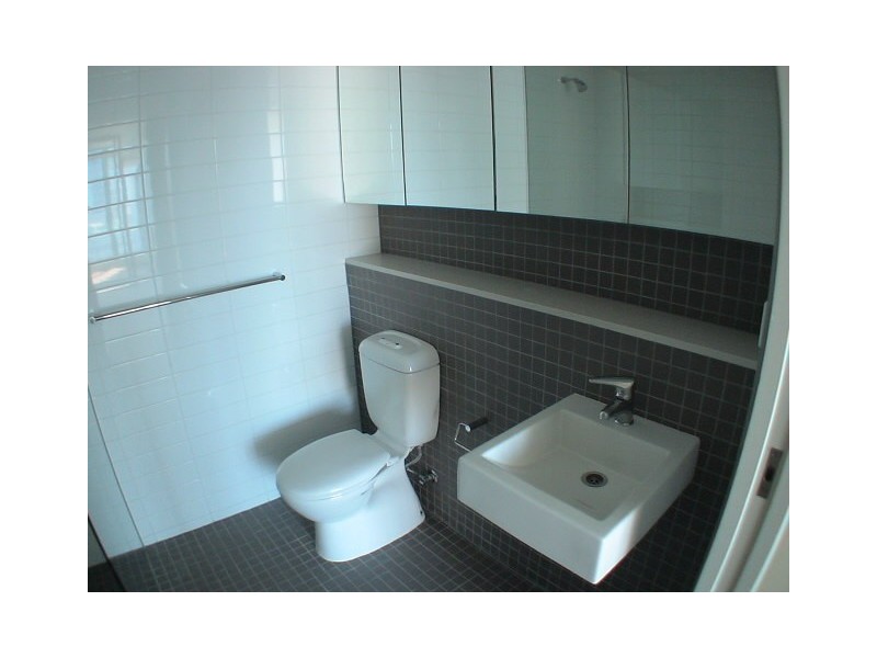 1005/8 McCrae, Docklands VIC 3008