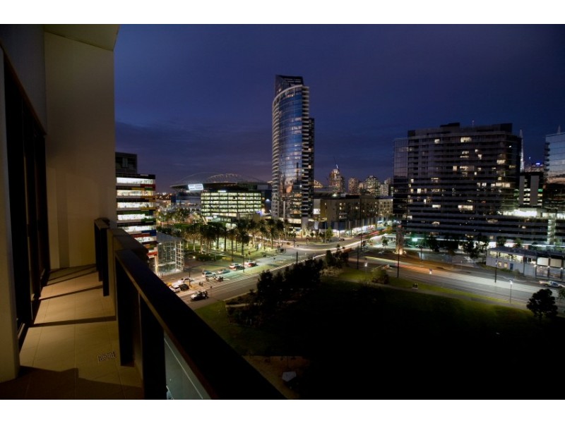 94/801 Bourke Street, Docklands VIC 3008