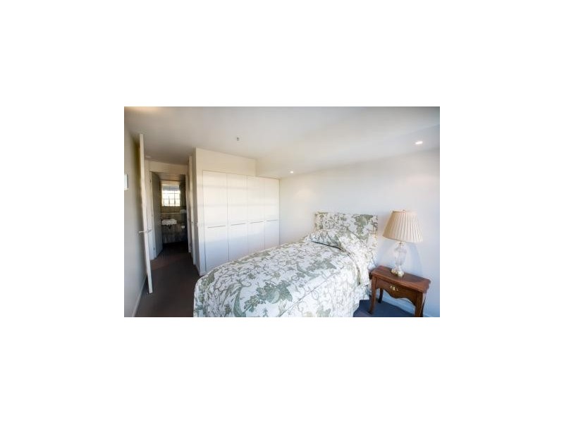 1803/8 McCrae Street, Docklands VIC 3008