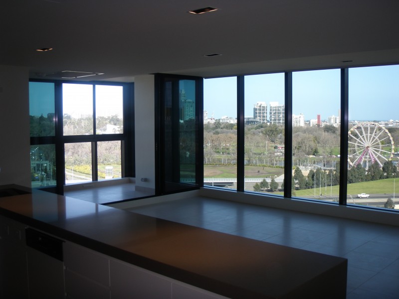 1104/279 Wellington Parade South, Melbourne VIC 3000