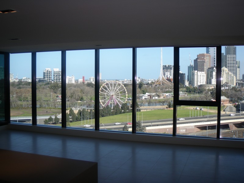 1104/279 Wellington Parade South, Melbourne VIC 3000