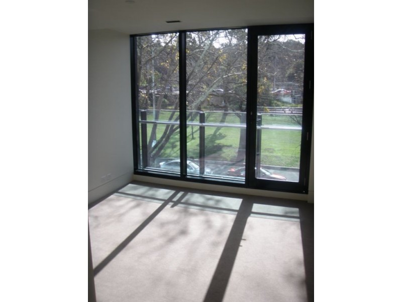 205/279 Wellington Parade South, East Melbourne VIC 3002