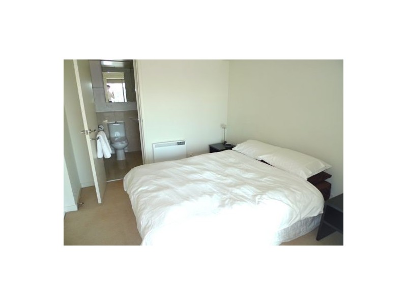 905/2-14  Albert Road, Melbourne VIC 3000