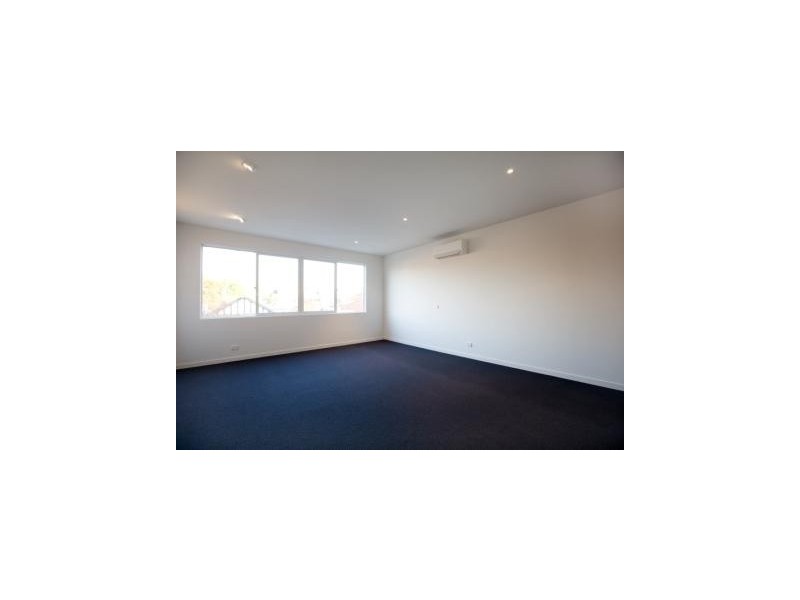 16 Fawkner Street, St Kilda VIC 3182
