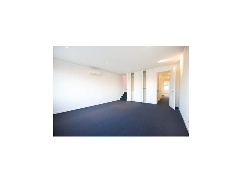 16 Fawkner Street, St Kilda VIC 3182