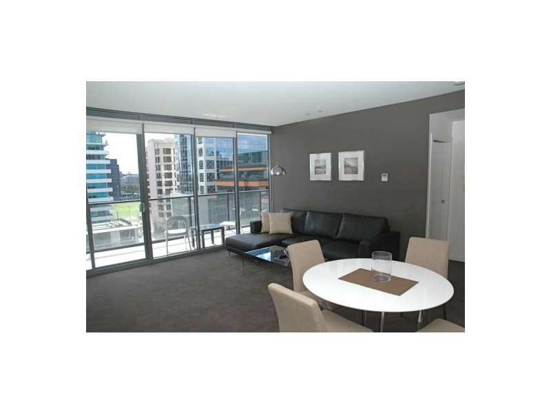 705/55  Queens Road, Melbourne VIC 3000