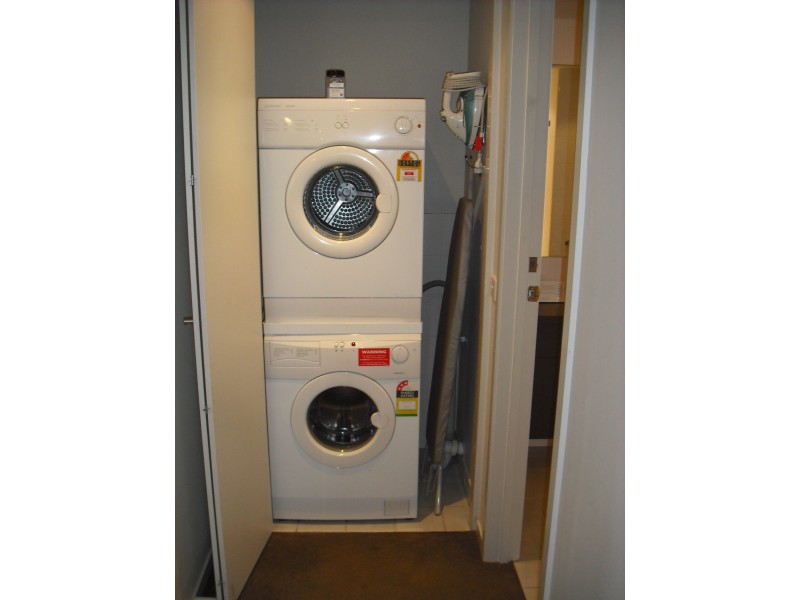 909/31-33 City Road, Southbank VIC 3006