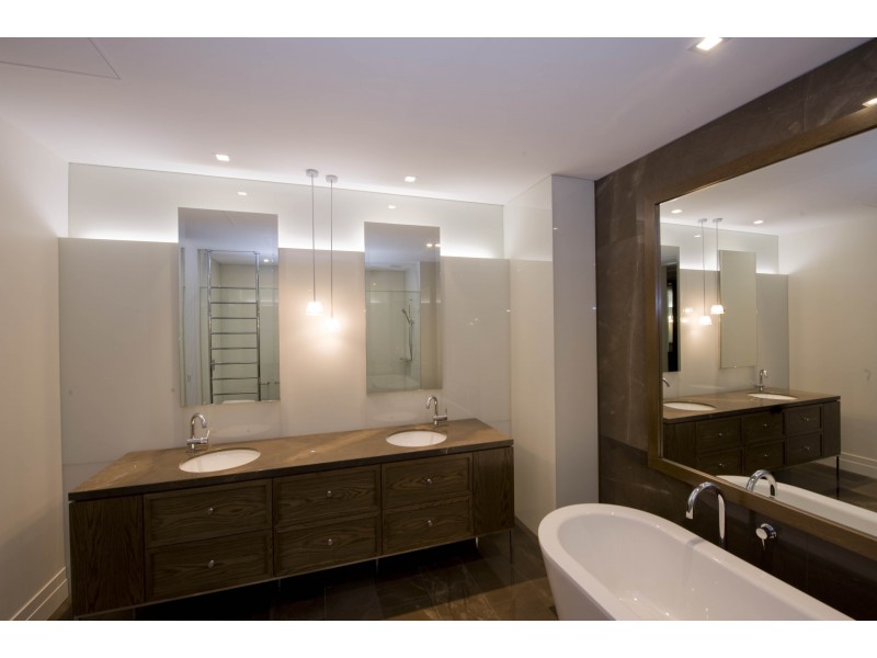 708/150 Clarendon Street, East Melbourne VIC 3002