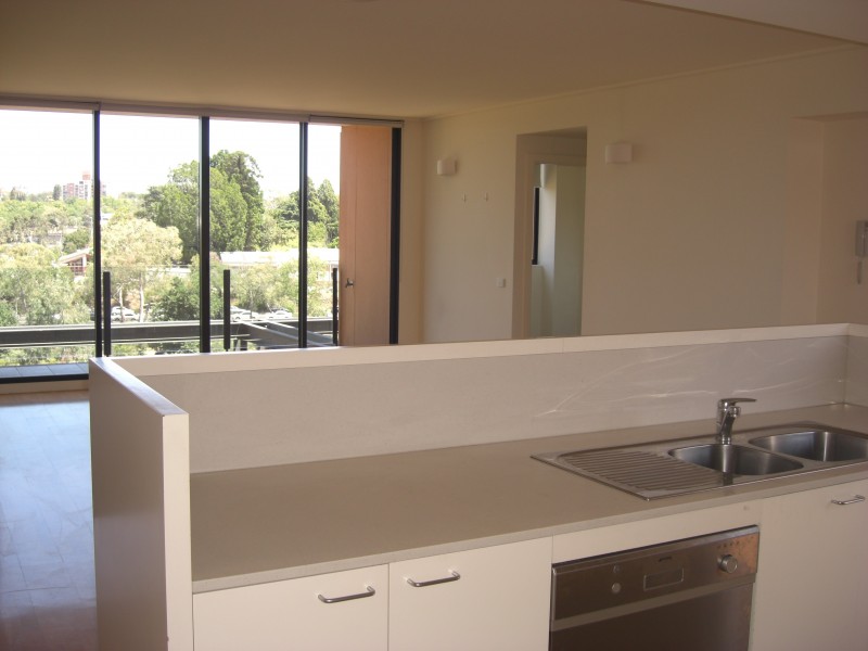 18/8 Wallen Road, Hawthorn VIC 3122