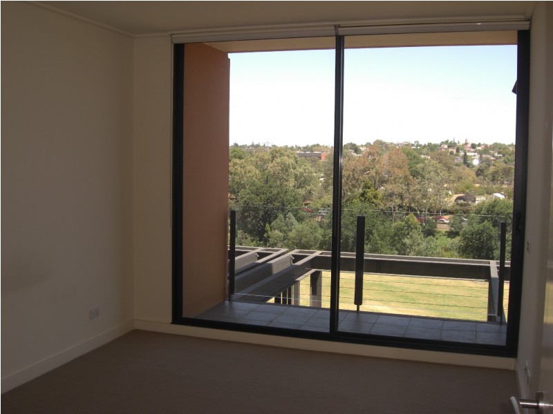 18/8 Wallen Road, Hawthorn VIC 3122