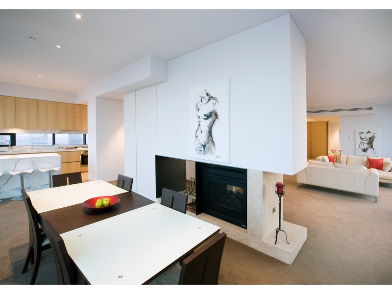 DOCK 5 302/55 Victoria Harbour Promenade, Docklands VIC 3008