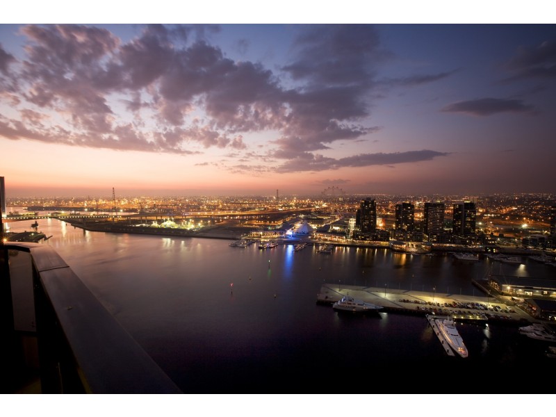 DOCK 5 302/55 Victoria Harbour Promenade, Docklands VIC 3008