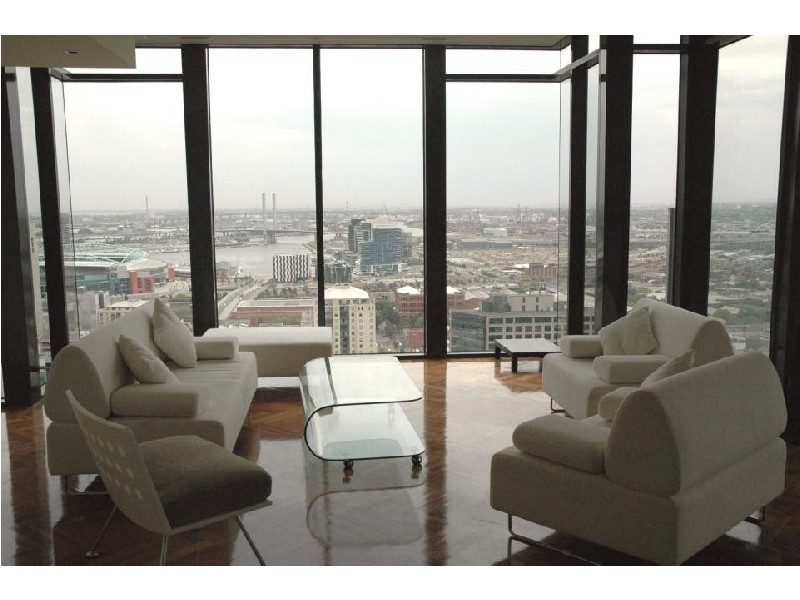 2401/26 Wills Court, Melbourne VIC 3000