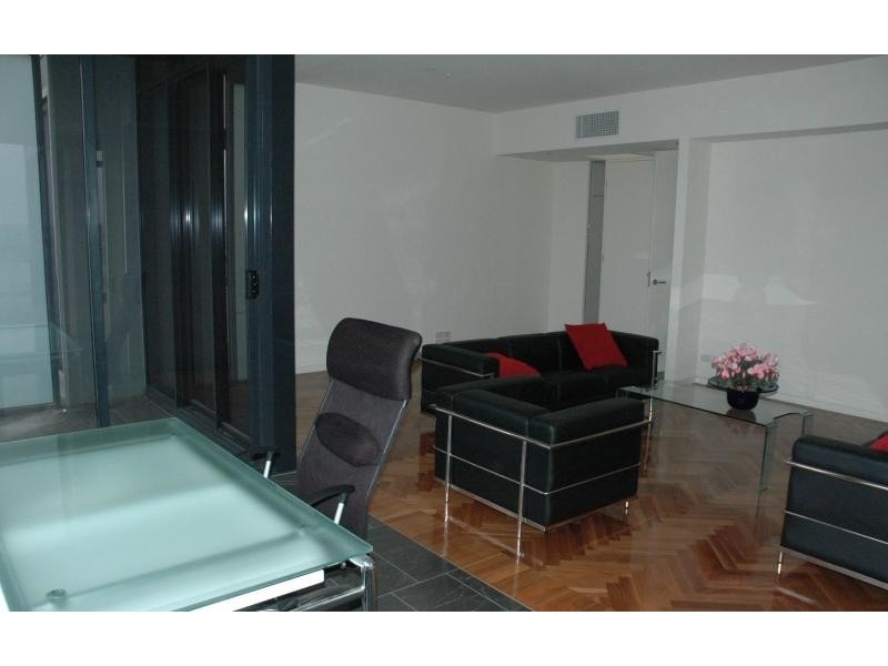 2401/26 Wills Court, Melbourne VIC 3000