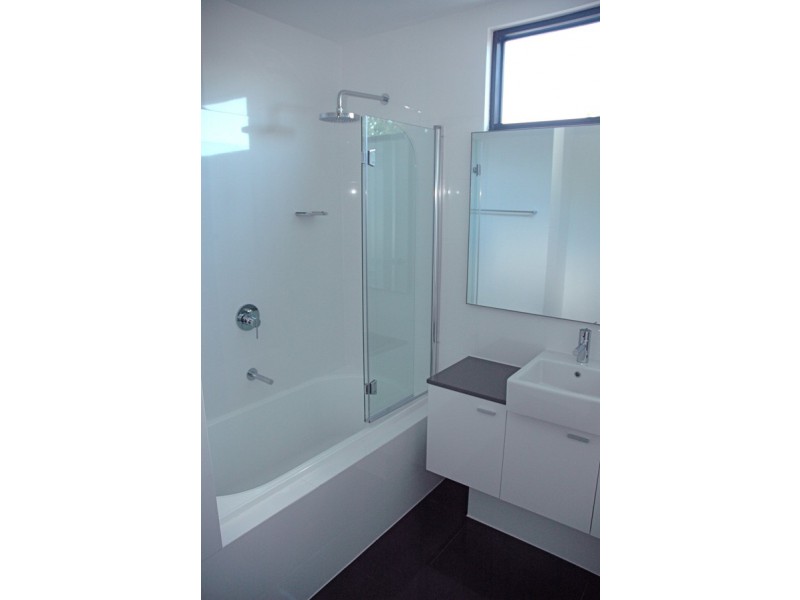 22/17 Robe Street, St Kilda VIC 3182