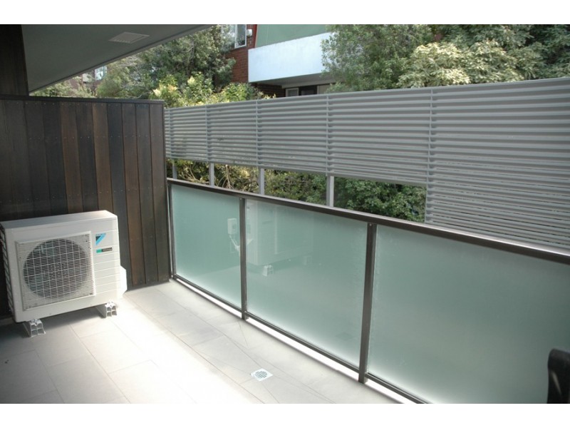 22/17 Robe Street, St Kilda VIC 3182