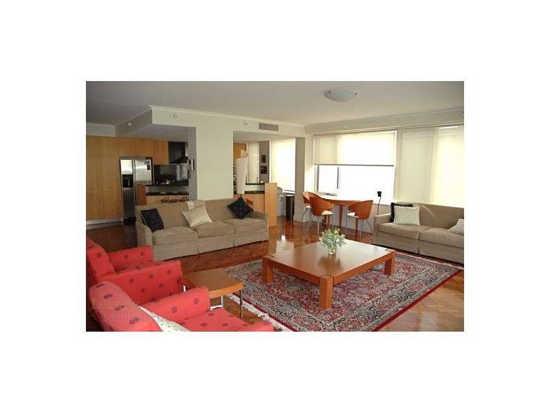 2/214 Albert Street, East Melbourne VIC 3002