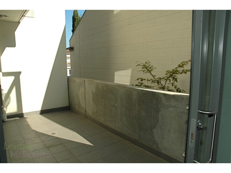 207/9 Eades Street, East Melbourne VIC 3002